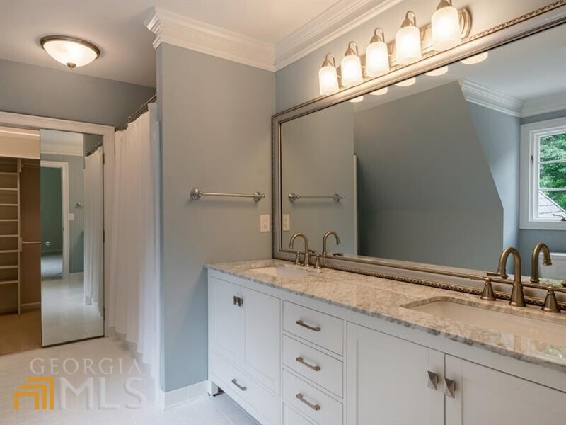 Sandy Springs - Residential