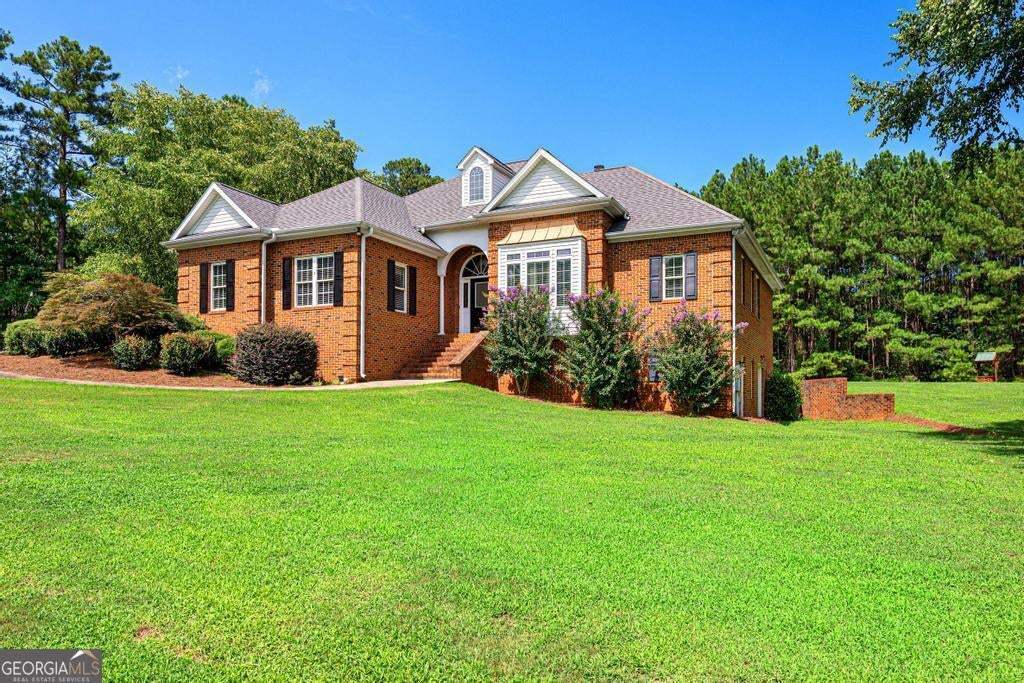 685 Melody LN