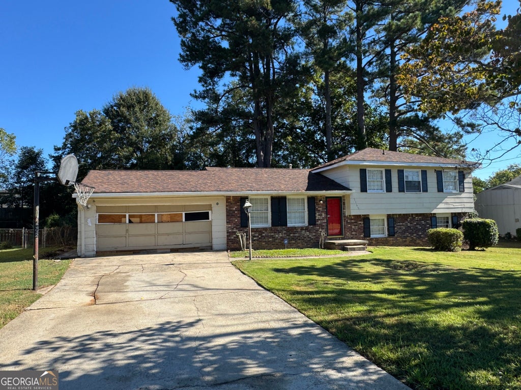 Photo of 2760 Pattie Court, Ellenwood, GA 30294 (MLS # 10873880)