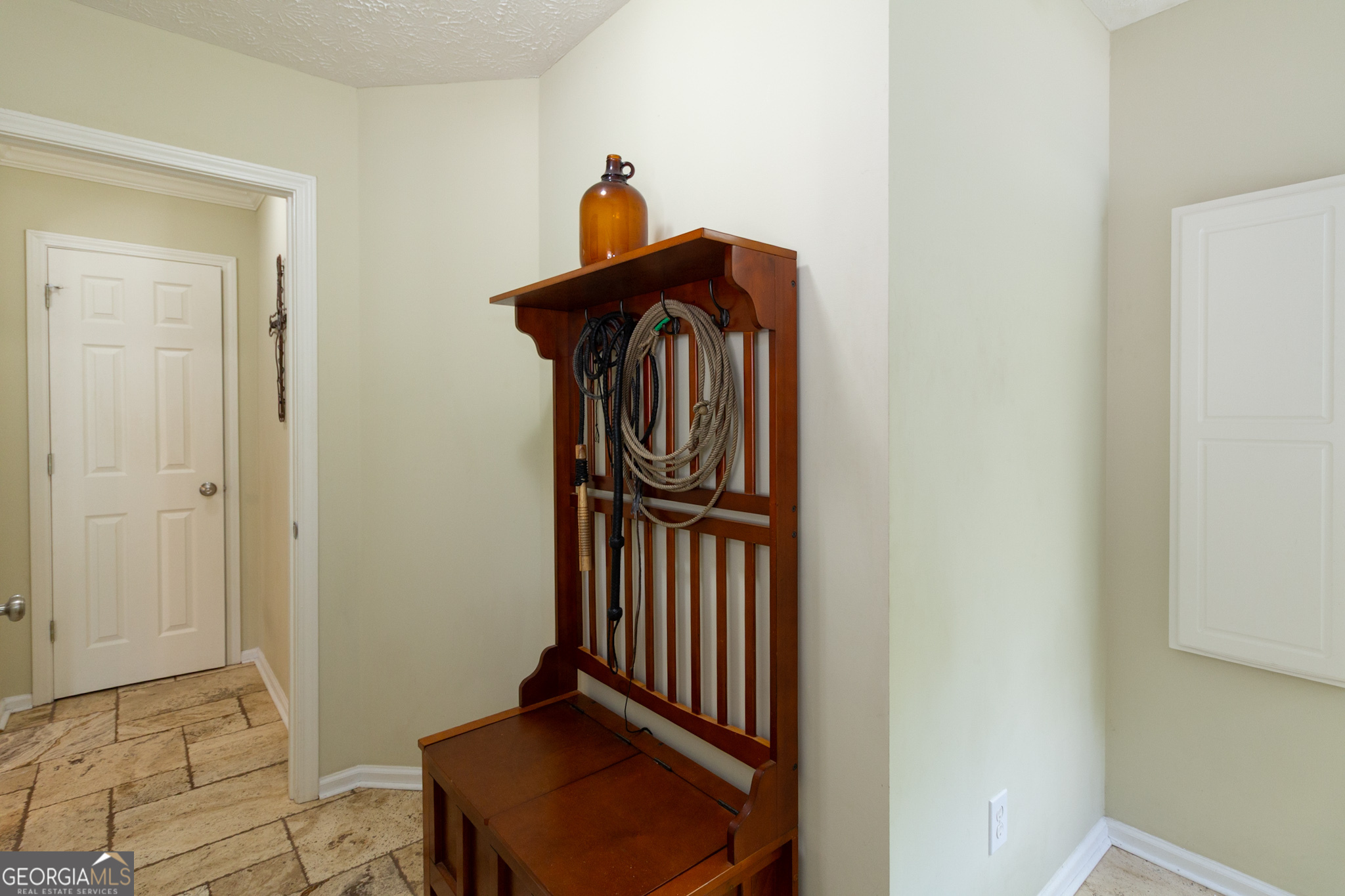 Fayetteville, Georgia 30215, United States, 3 Bedrooms Bedrooms, ,3 BathroomsBathrooms,Residential,Pending,127197