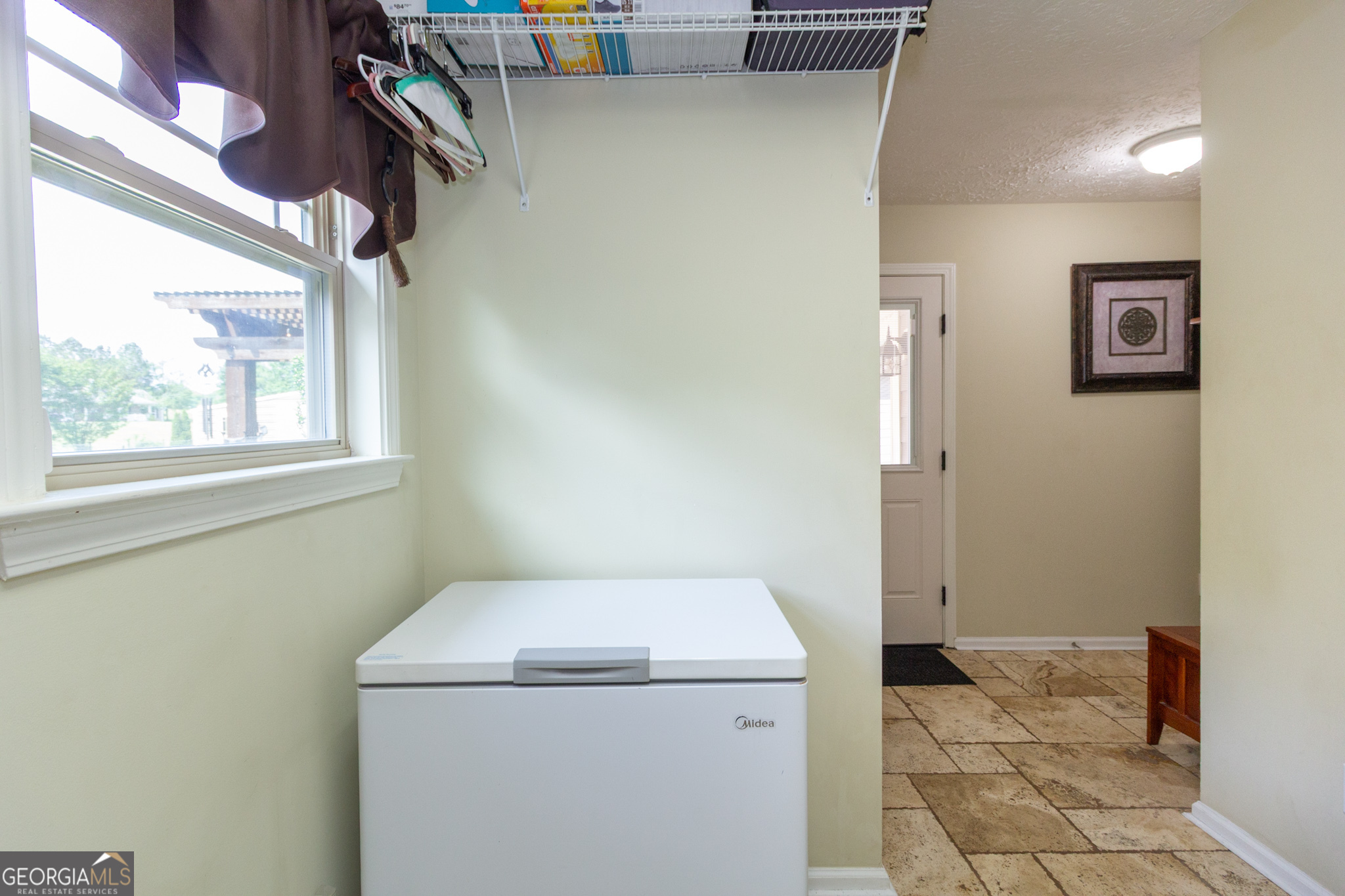 Fayetteville, Georgia 30215, United States, 3 Bedrooms Bedrooms, ,3 BathroomsBathrooms,Residential,Pending,127197