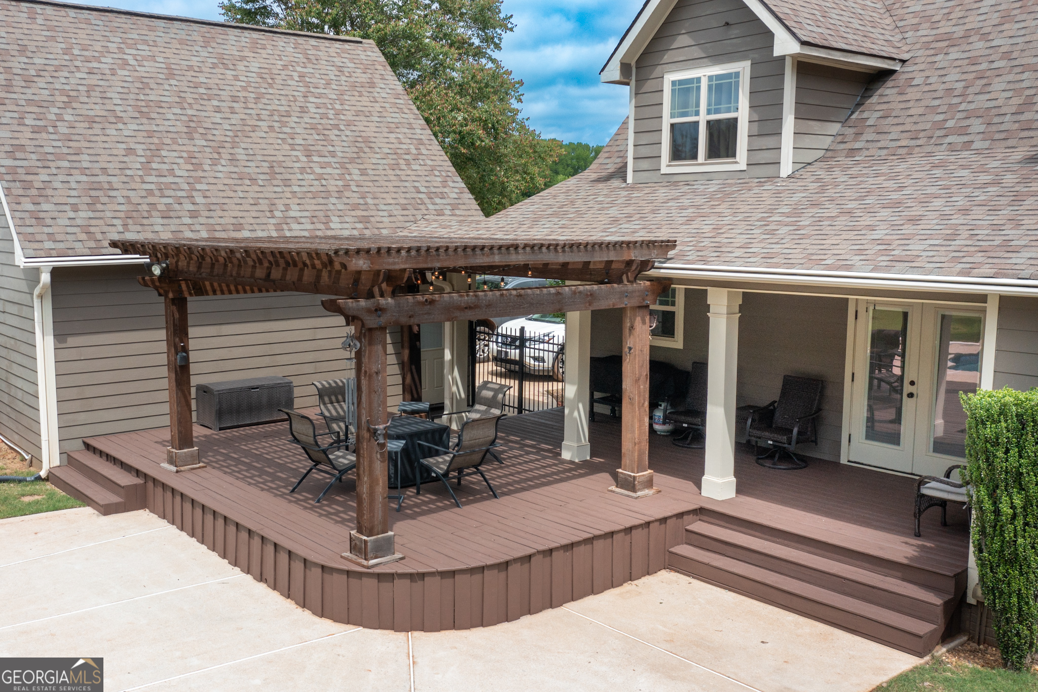 Fayetteville, Georgia 30215, United States, 3 Bedrooms Bedrooms, ,3 BathroomsBathrooms,Residential,Pending,127197