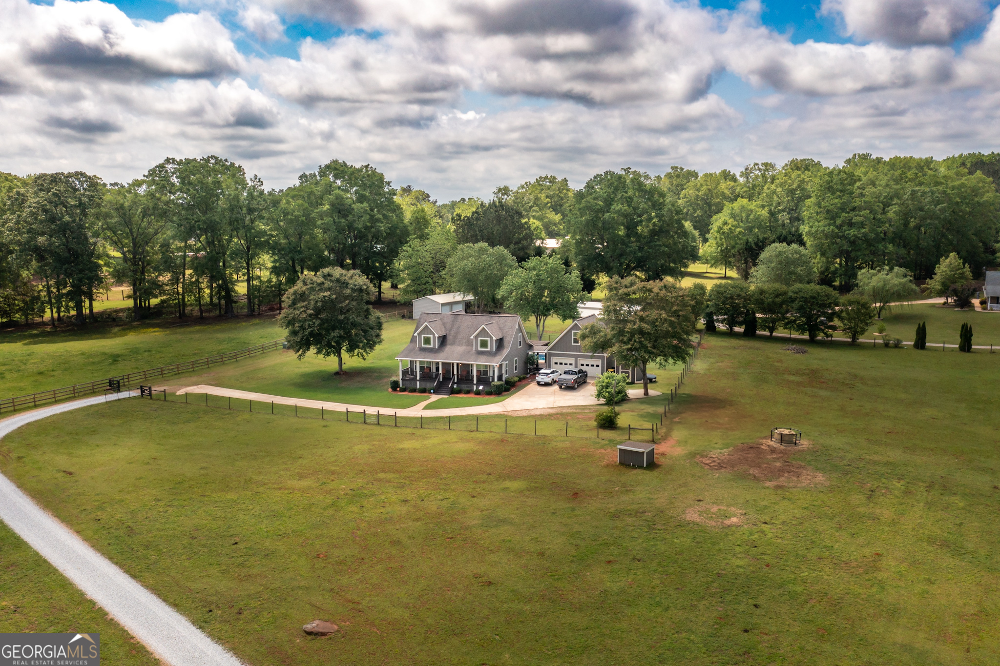 Fayetteville, Georgia 30215, United States, 3 Bedrooms Bedrooms, ,3 BathroomsBathrooms,Residential,Pending,127197