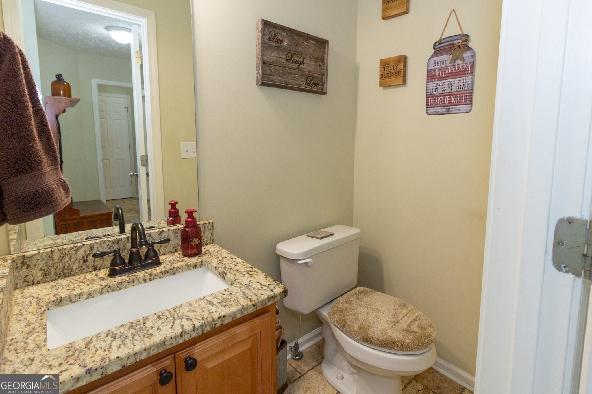 Fayetteville, Georgia 30215, United States, 3 Bedrooms Bedrooms, ,3 BathroomsBathrooms,Residential,Pending,127197