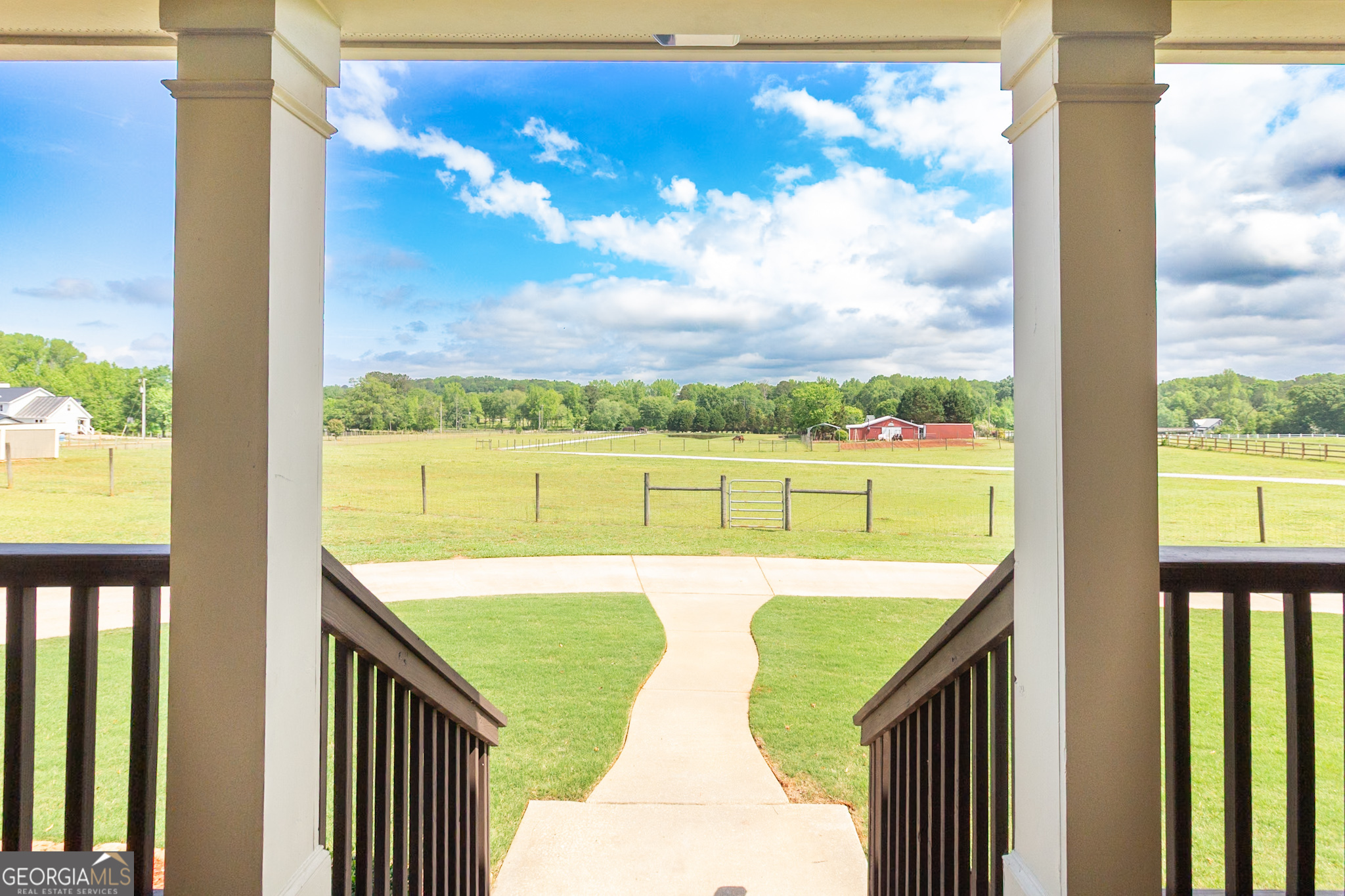 Fayetteville, Georgia 30215, United States, 3 Bedrooms Bedrooms, ,3 BathroomsBathrooms,Residential,Pending,127197