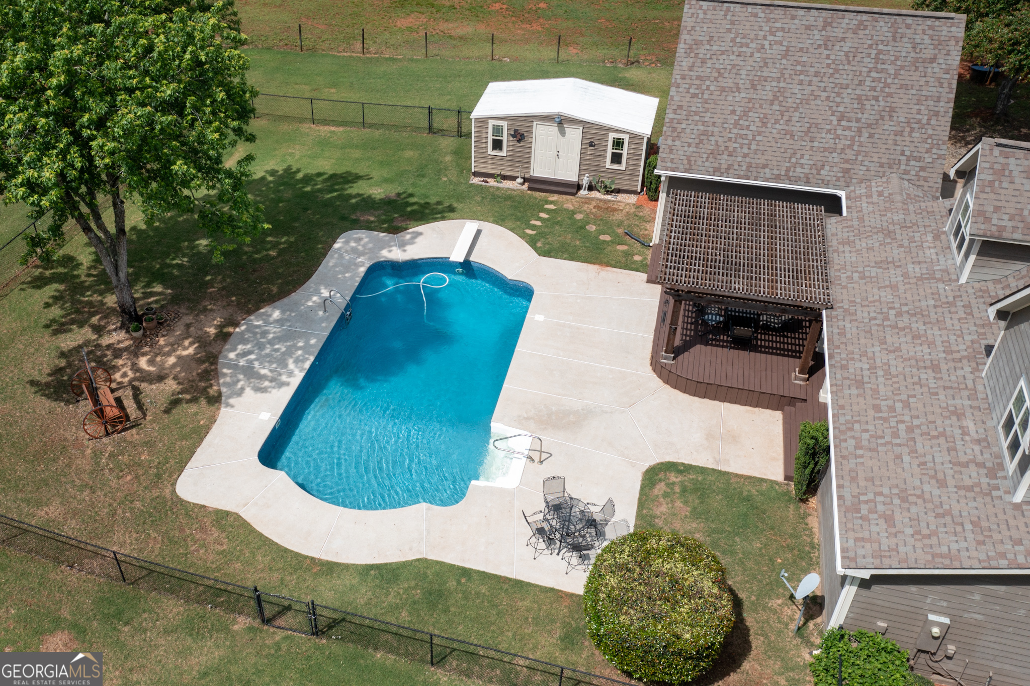 Fayetteville, Georgia 30215, United States, 3 Bedrooms Bedrooms, ,3 BathroomsBathrooms,Residential,Pending,127197