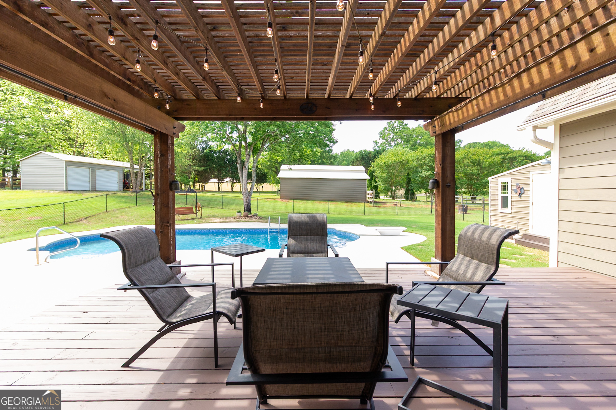 Fayetteville, Georgia 30215, United States, 3 Bedrooms Bedrooms, ,3 BathroomsBathrooms,Residential,Pending,127197