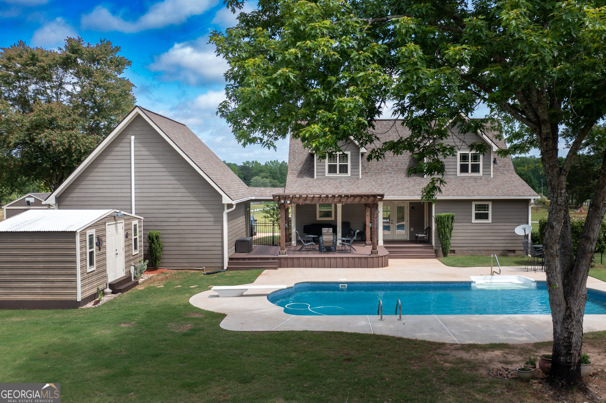 Fayetteville, Georgia 30215, United States, 3 Bedrooms Bedrooms, ,3 BathroomsBathrooms,Residential,Pending,127197