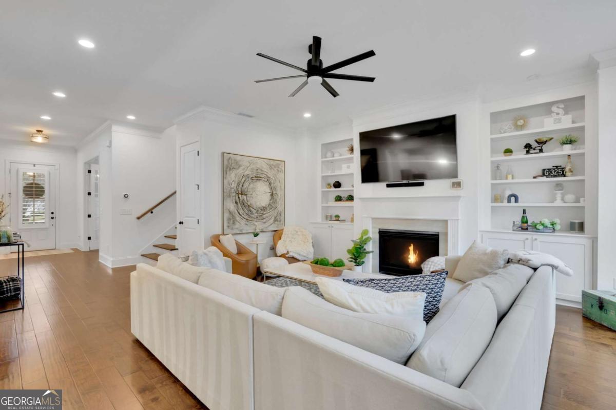 5849 Long Island DR NW