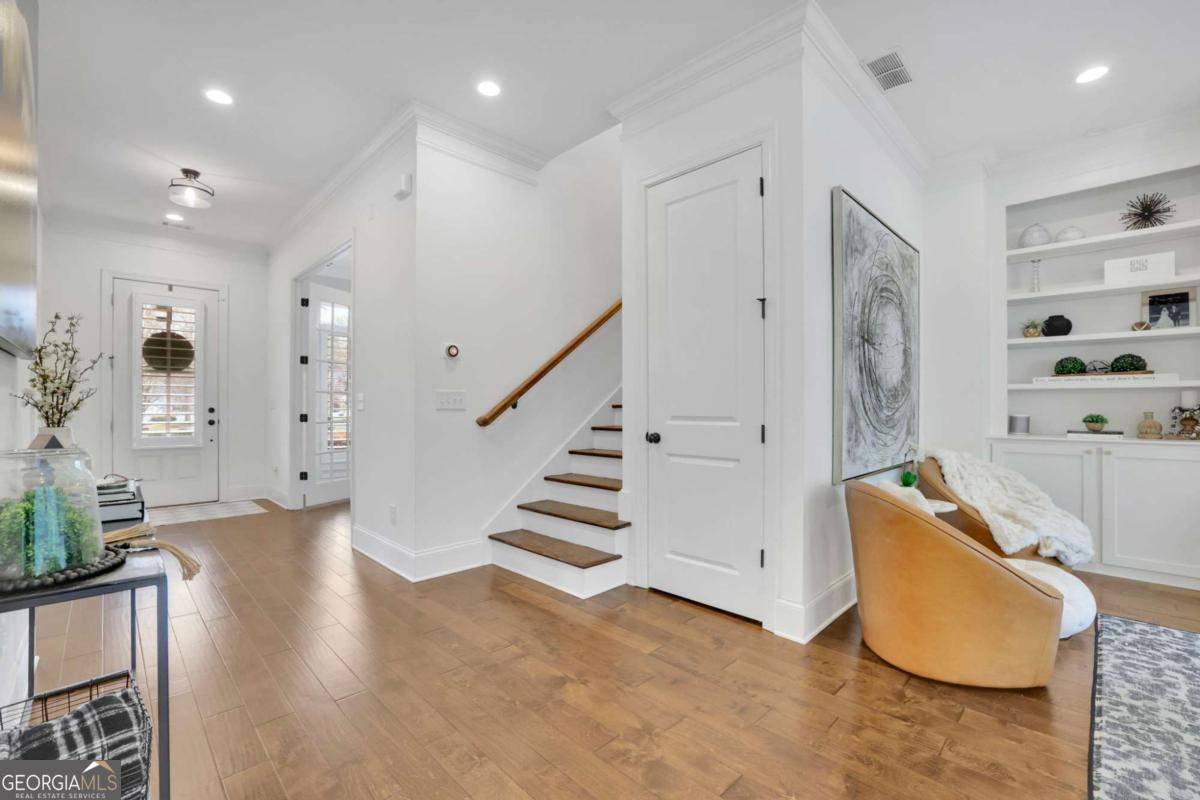 5849 Long Island DR NW