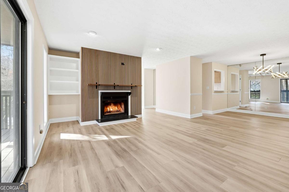 109 Cumberland CT SE