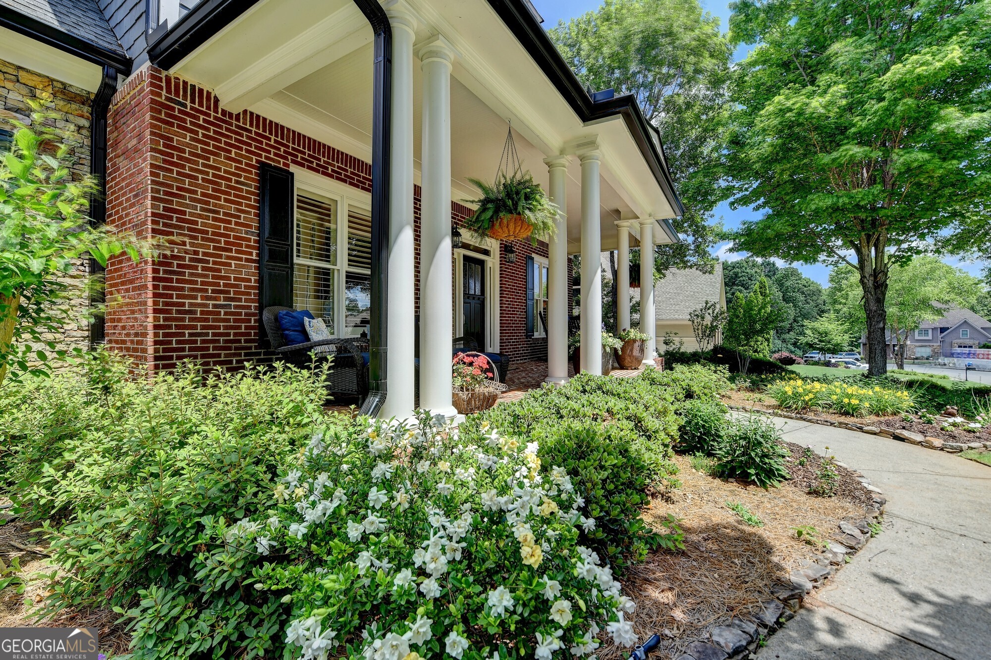 3715 Horizon CT