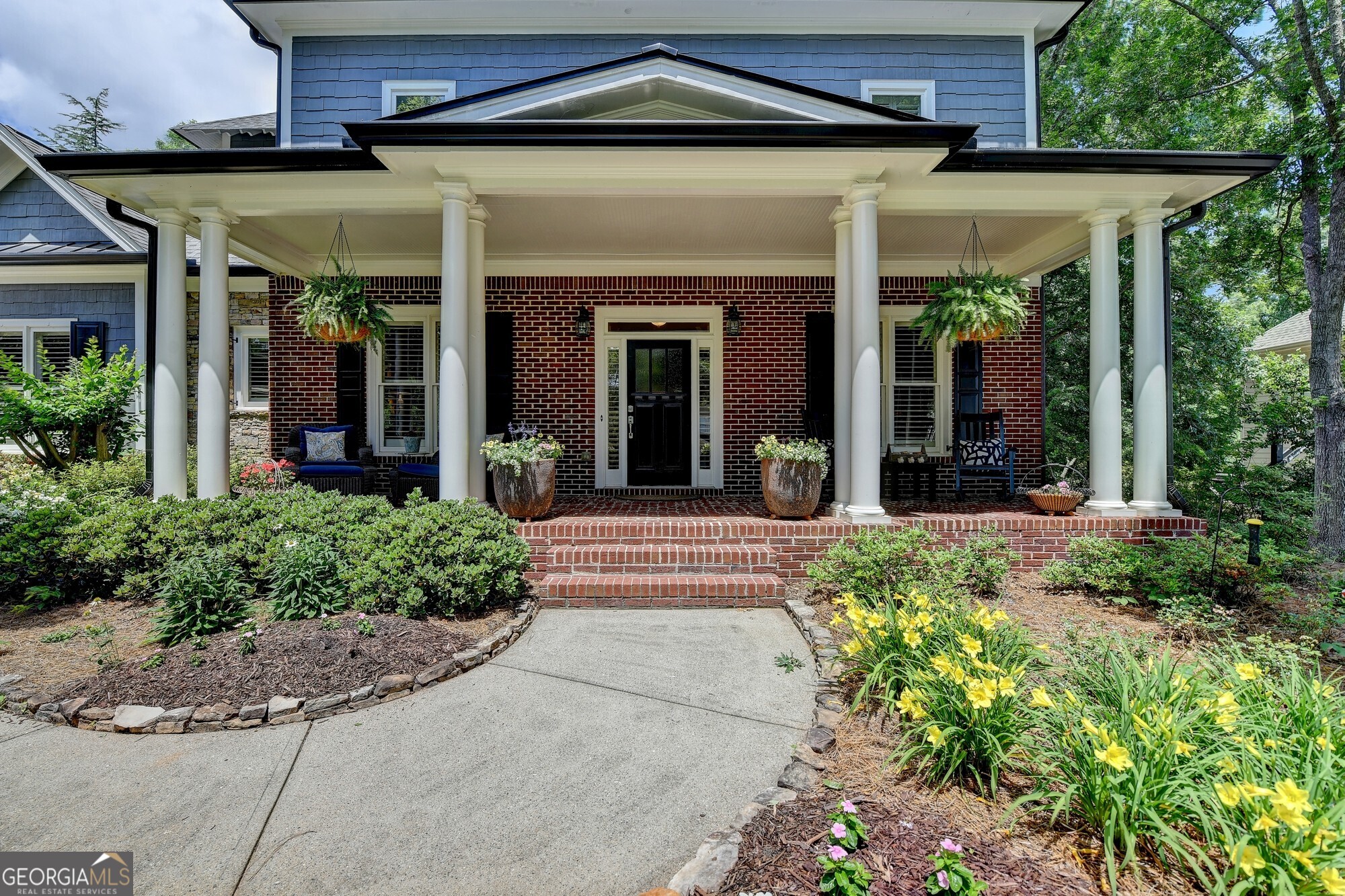 3715 Horizon CT