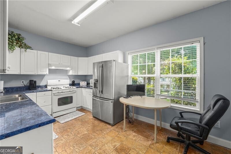 Woodstock, Georgia 30189, United States, 4 Bedrooms Bedrooms, ,3 BathroomsBathrooms,Residential,Active,144614