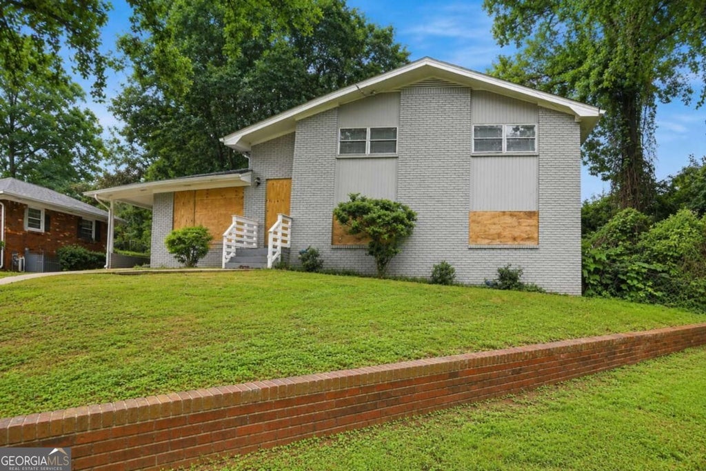 Photo of 2572 Glenrock Drive, Decatur, GA 30032 (MLS # 10839788)
