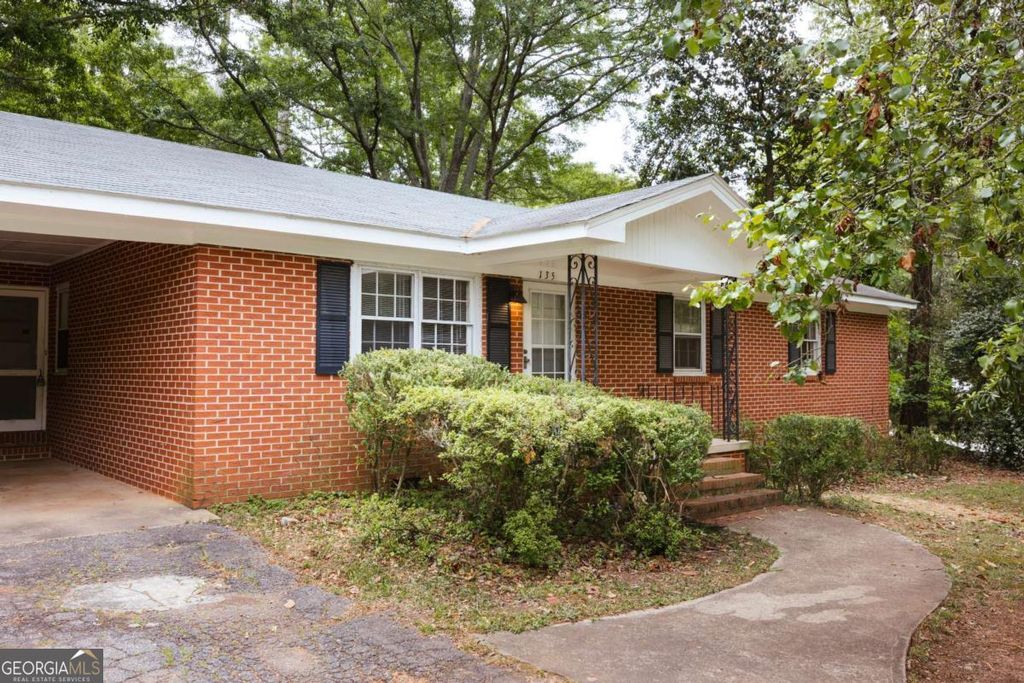 Photo of 135 Cavalier Court, Athens, GA 30606 (MLS # 10765783)