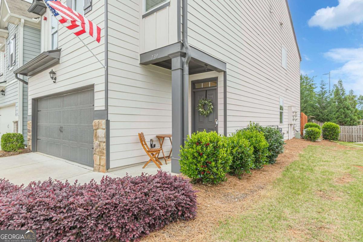 739 Woodstock Grove DR