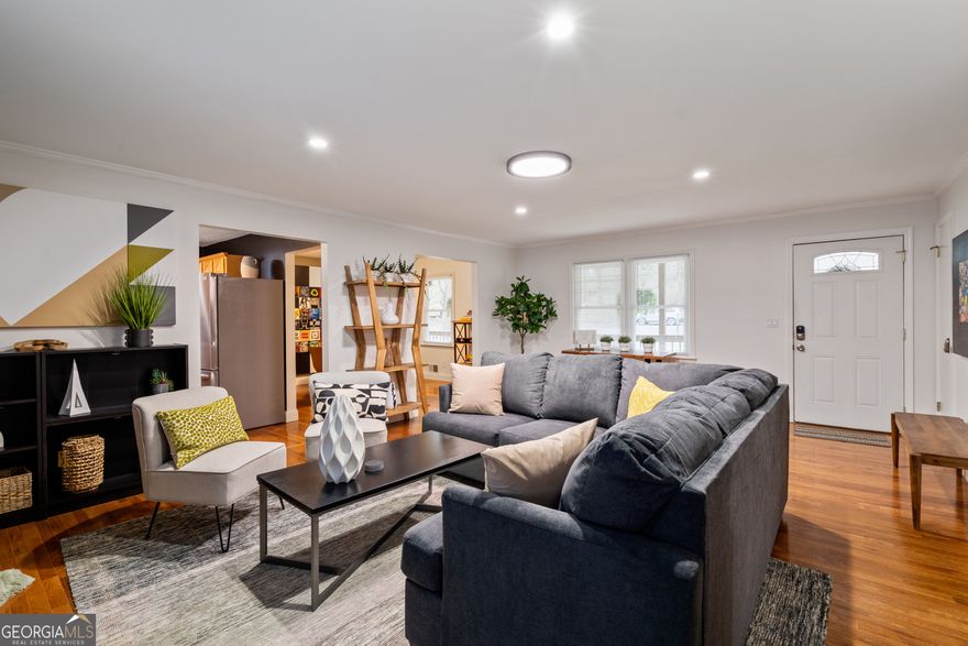 Unwind in comfort at this newly updated single-story 3-bedroom, 2-bath home-ideally located just minutes from downtown Woodstock's best dining, shopping, and entertainment. Whether you're staying for a few nights or a few months, this home is fully move-in ready for your convenience.    Inside the Home:   Master suite with king bed, Smart TV, and private bathroom featuring a walk-in shower   2 Queen bedrooms, each with Smart TVs & fresh linens   Cozy family room with Smart TV mounted over the fireplace   Fully equipped kitchen with stainless steel appliances & cooking essentials   Dining area seats 4 guests   Laundry closet with washer & dryer   High-speed WiFi throughout    Outdoor Features:   Back deck seating - perfect for your morning coffee or evening wind-down   Driveway parking for 1-2 vehicles (garage not accessible)   No parking on grass, please   Backyard not fenced    Nearby Attractions:   Sequoyah Park Disc Golf Course   Ansley Golf Club at Settindown Creek   Atlanta National Golf Club   White Columns Country Club   The Golf Club at Bradshaw Farm    Extras You'll Love:   Welcome basket with snacks & Keurig K-Cups   All utilities, internet, lawn care & pest control included   Pet-friendly (fees apply)   Family-friendly and great for small groups   3D Matterport virtual tour available upon request    Booking Discounts:   10% off stays 7+ nights   15% off stays 30+ nights   15% off last-minute bookings (within 7 days of check-in!)    Perfect For:   Traveling professionals or couples   Families relocating or in transition   Golfers, remote workers & long-term stays    Good to Know:   Non-smoking property   No events allowed   Children welcome   Garage not accessible    Security Requirements:   TRUVI identity verification - link sent after booking   Photo of payment card (must match reservation name) required before check-in   Send to +1 (678) 721-8616 or support@suitestaysatlanta.com  (Sensitive info may be hidden - full card number not needed)     Relax, recharge, and enjoy all Woodstock has to offer - from golf to great food - in this cozy and convenient retreat. Ask for the 3D virtual tour and book your stay today!