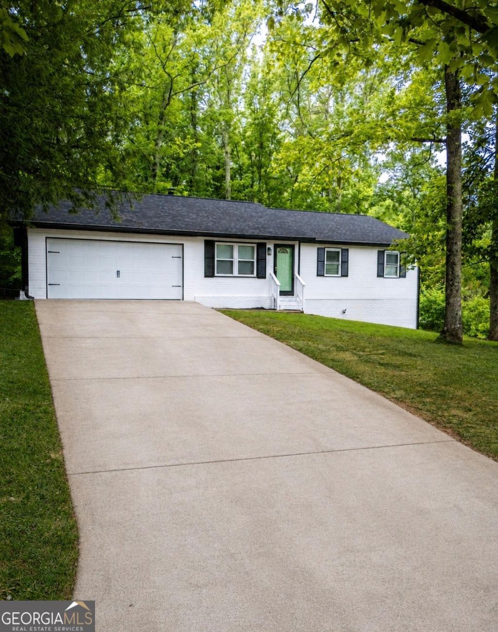 Photo of 3091 Beaver Drive, Douglasville, GA 30135 (MLS # 10771361)