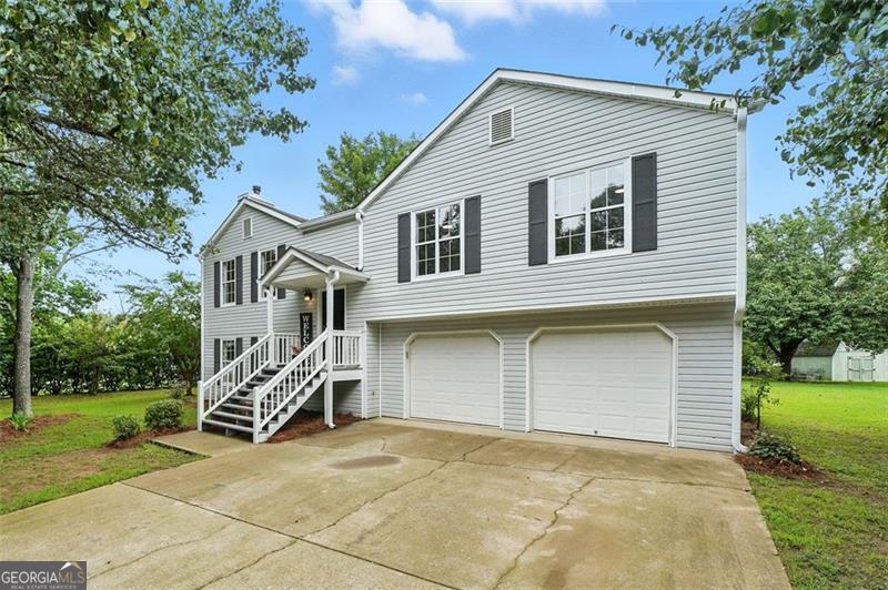 322 WINDING WOODS