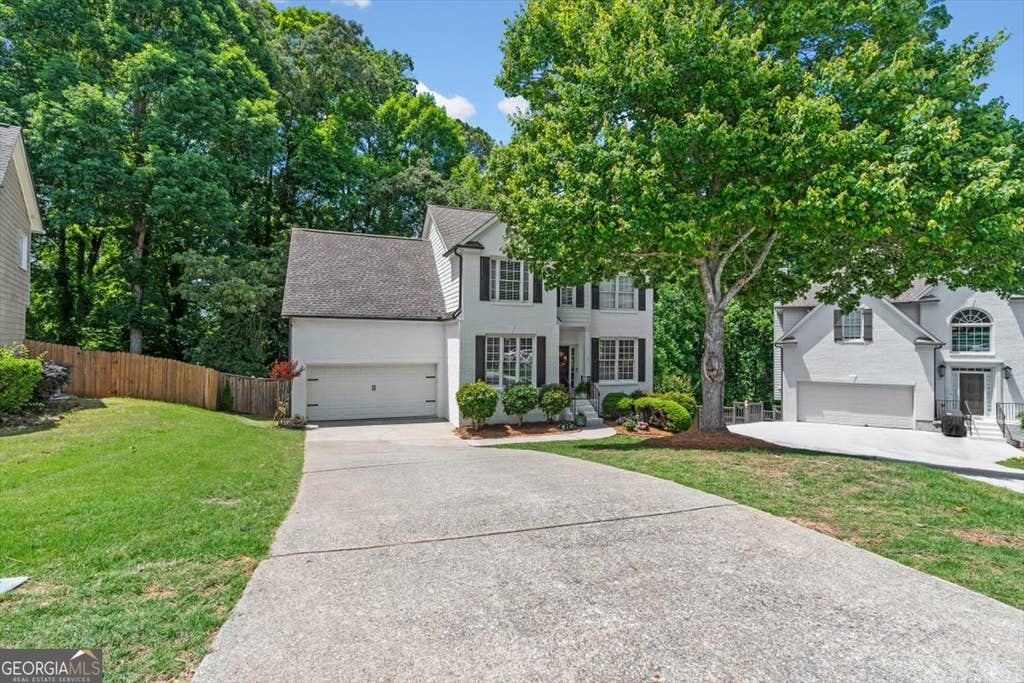 Photo of 6000 Hampton Bluff Way, Roswell, GA 30075 (MLS # 10810375)