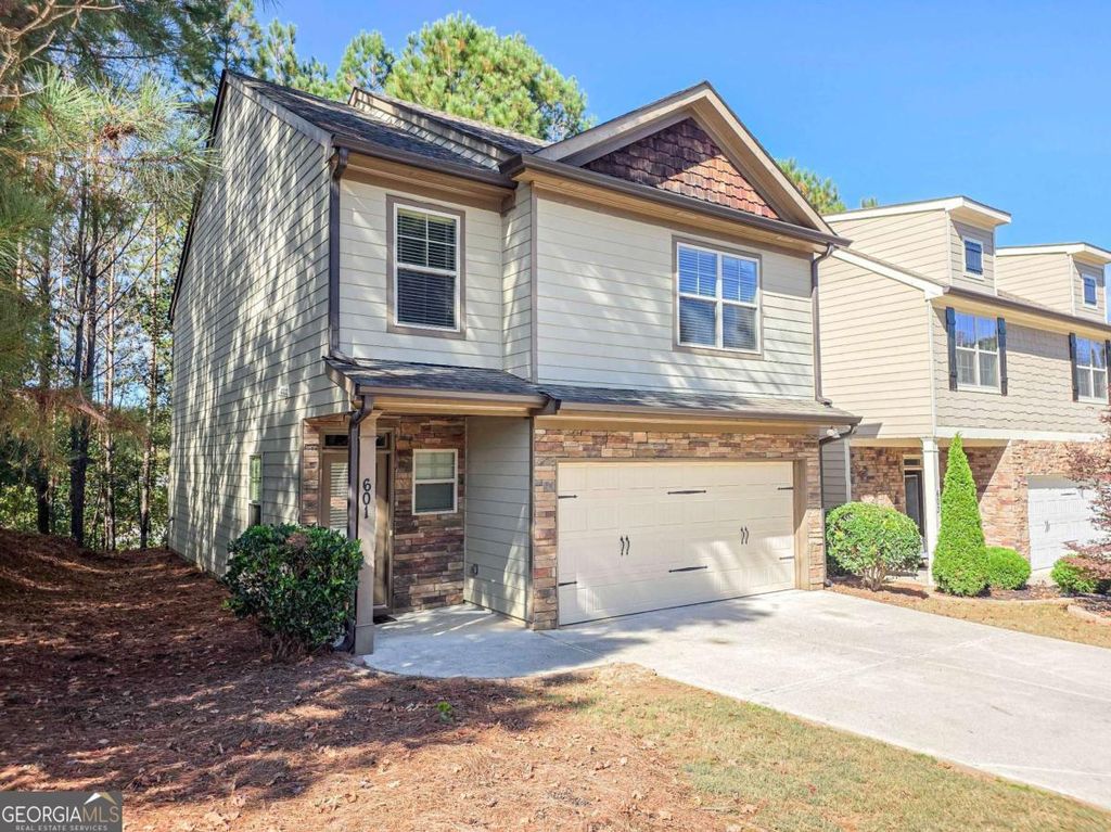 Photo of 601 Summit Point, Canton, GA 30114 (MLS # 10631278)