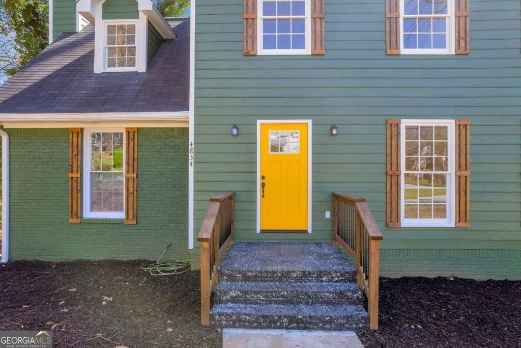 Photo of 4834 Bexley Drive, Stone Mountain, GA 30083 (MLS # 10710276)