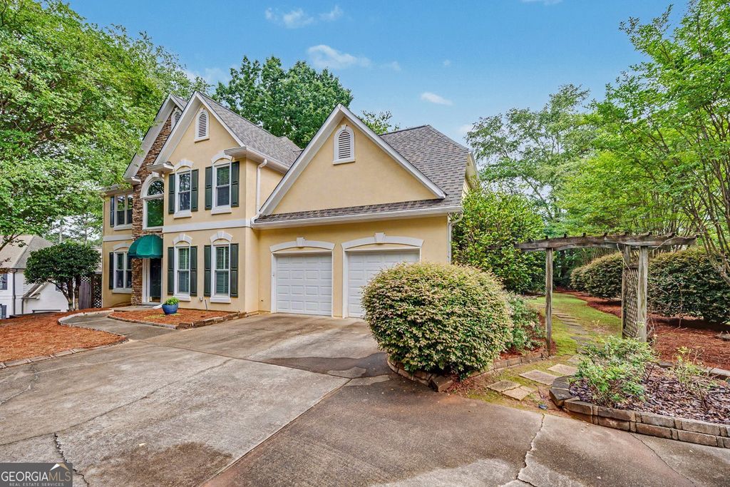 Photo of 2400 Waters Edge Court NW, Acworth, GA 30101 (MLS # 10771953)