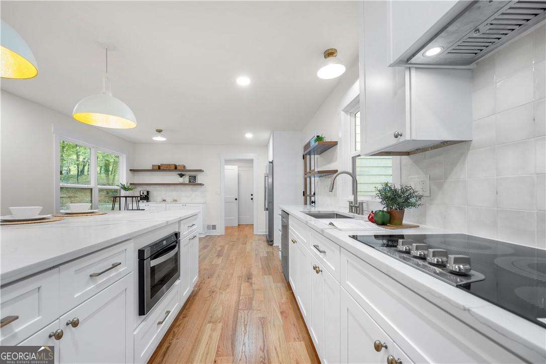 3710 Country Estate DR NW