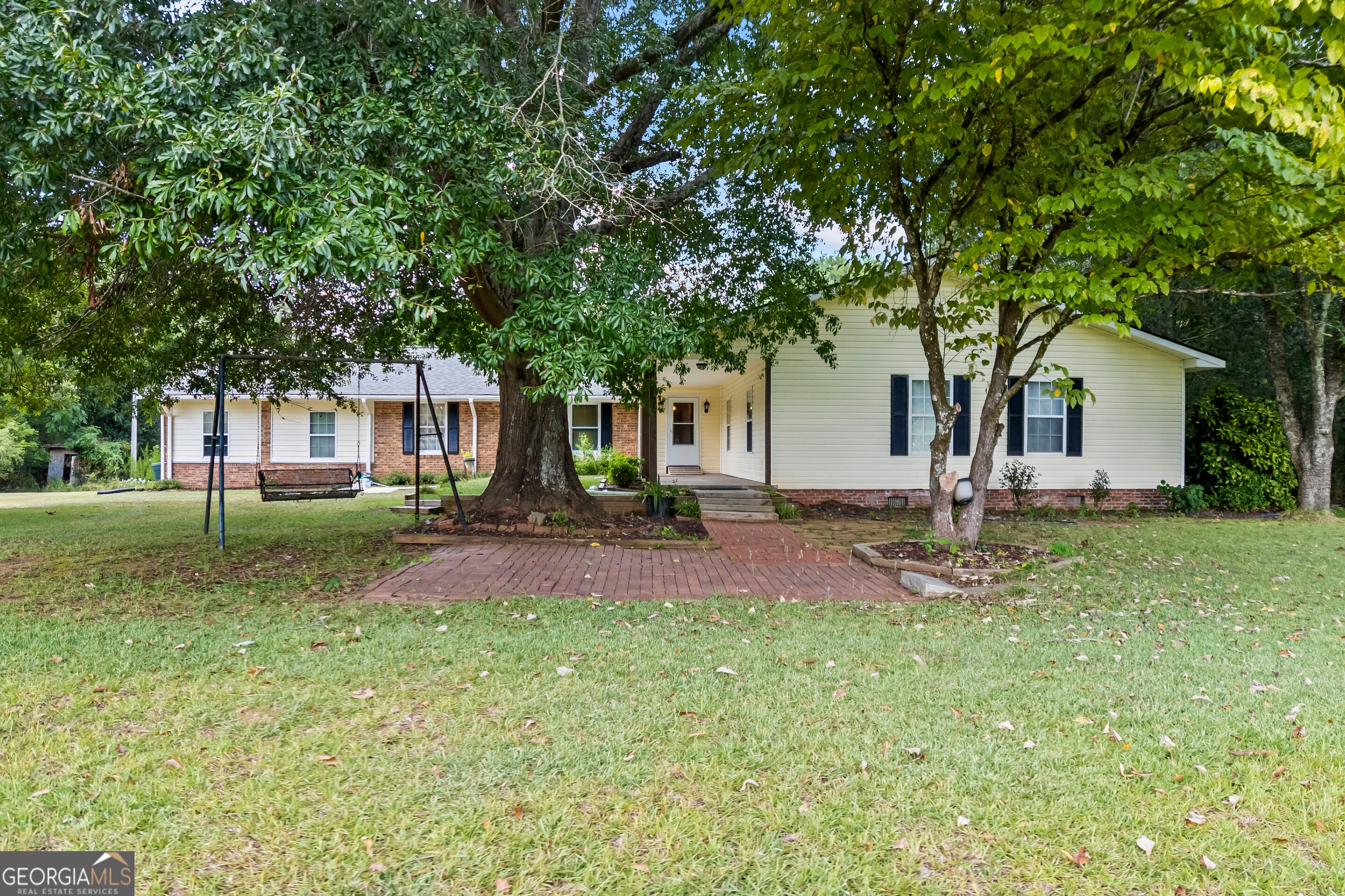1351 Clack RD