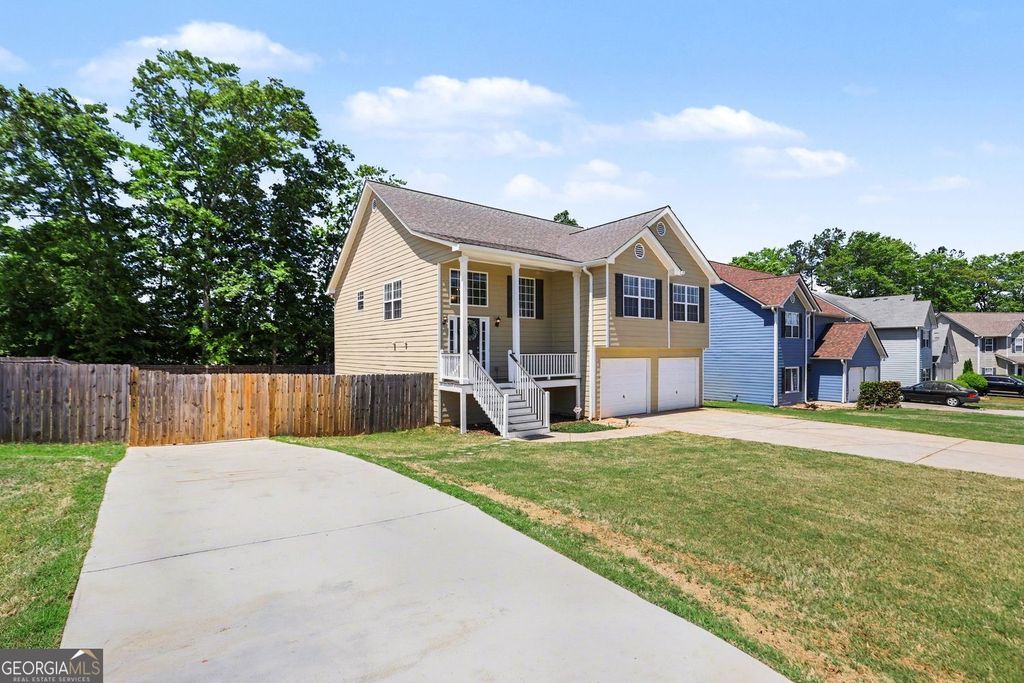 Photo of 600 Nine Oaks Court, Villa Rica, GA 30180 (MLS # 10742425)