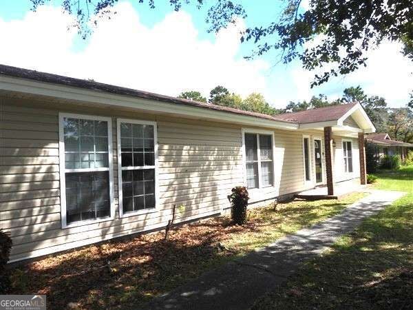 618 Madison DR