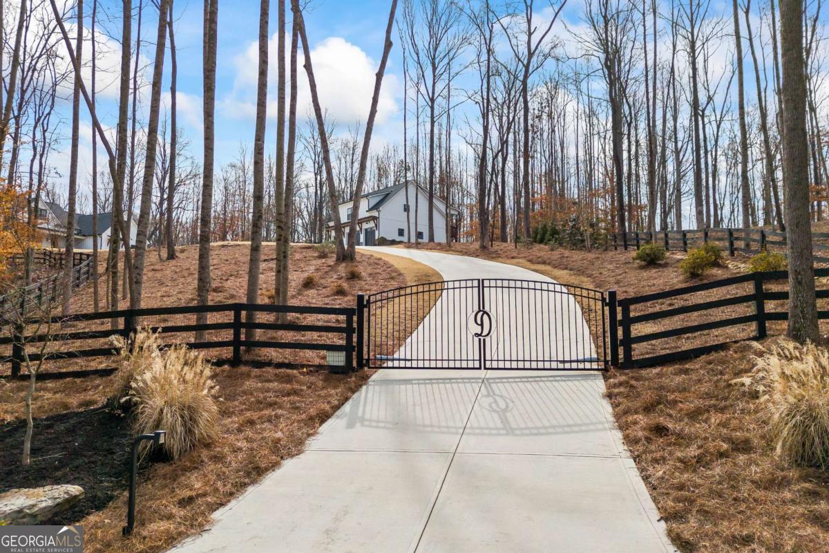 8710 Little Mill RD