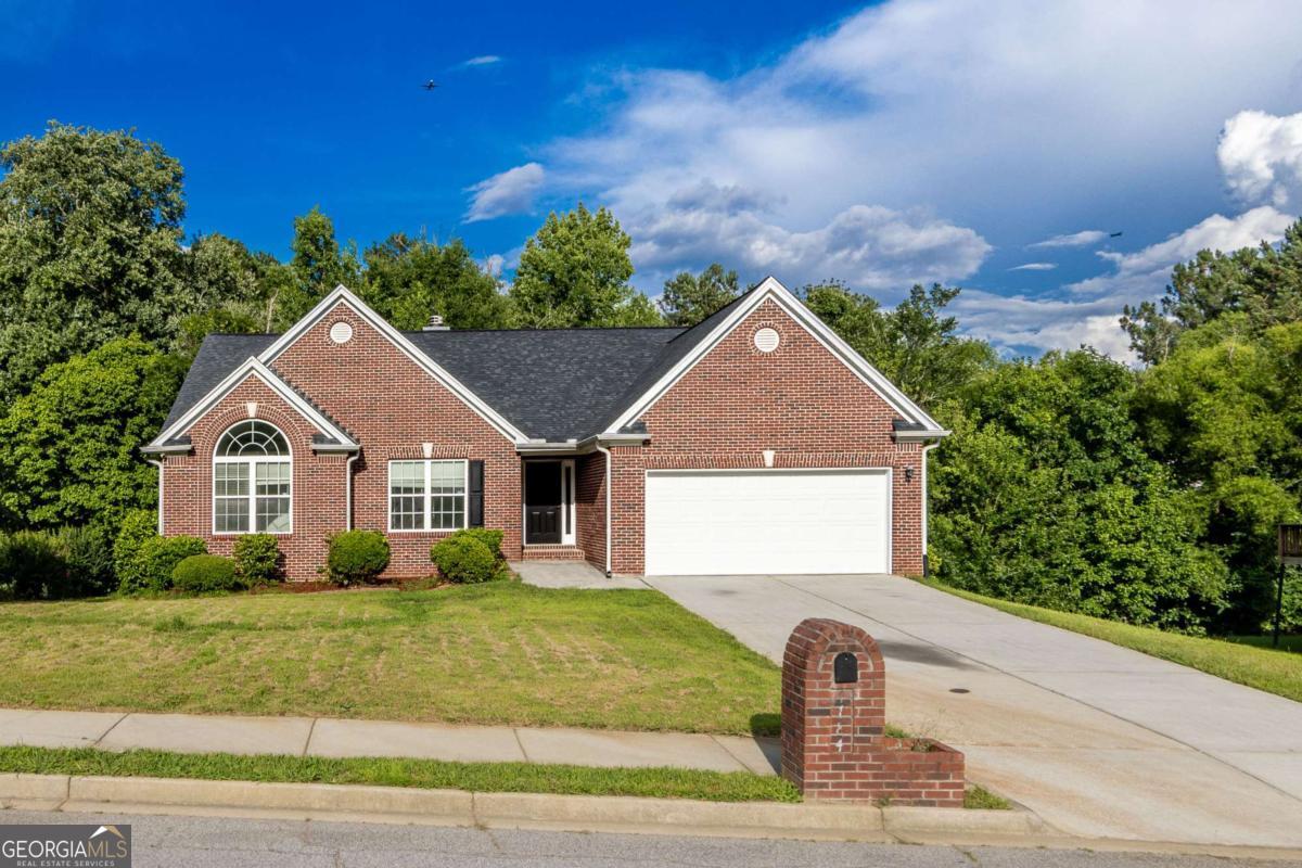 1784 Cedar Walk LN