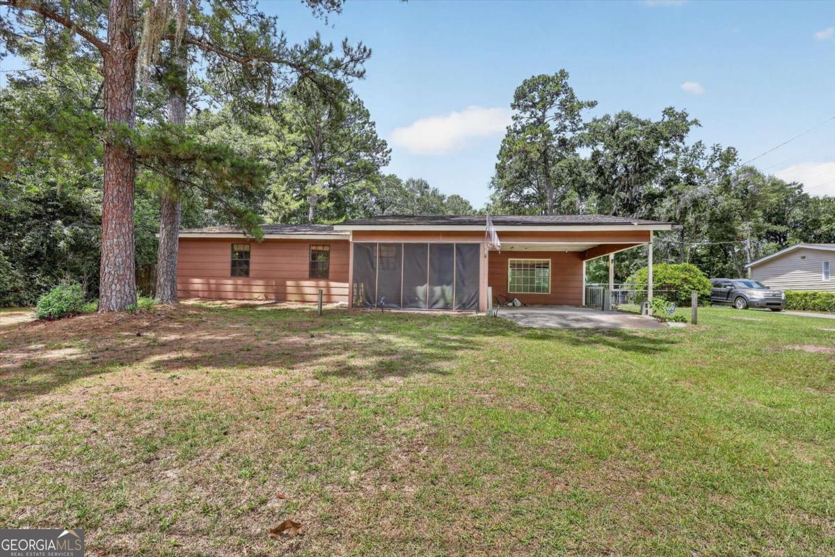 181 Old River RD