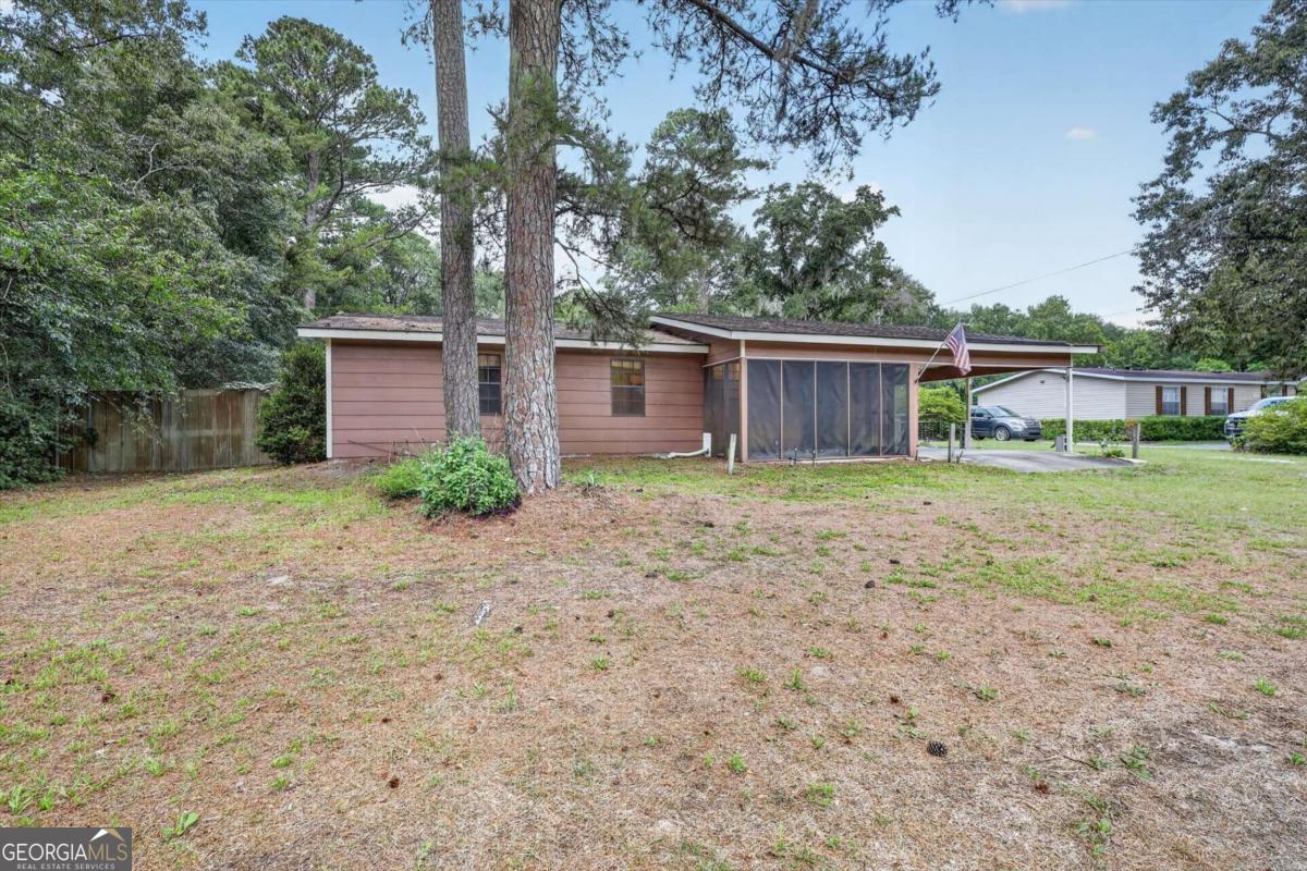 181 Old River RD