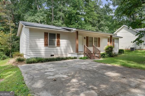 Photo of 214 Ashland Drive, Stockbridge, GA 30281 (MLS # 10583636)