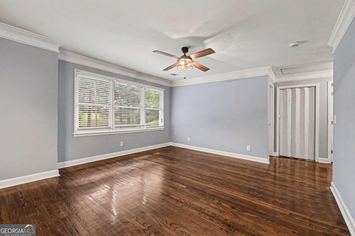 164 Fairburn RD SW