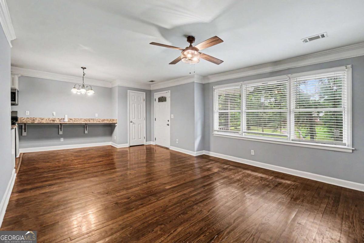 164 Fairburn RD SW