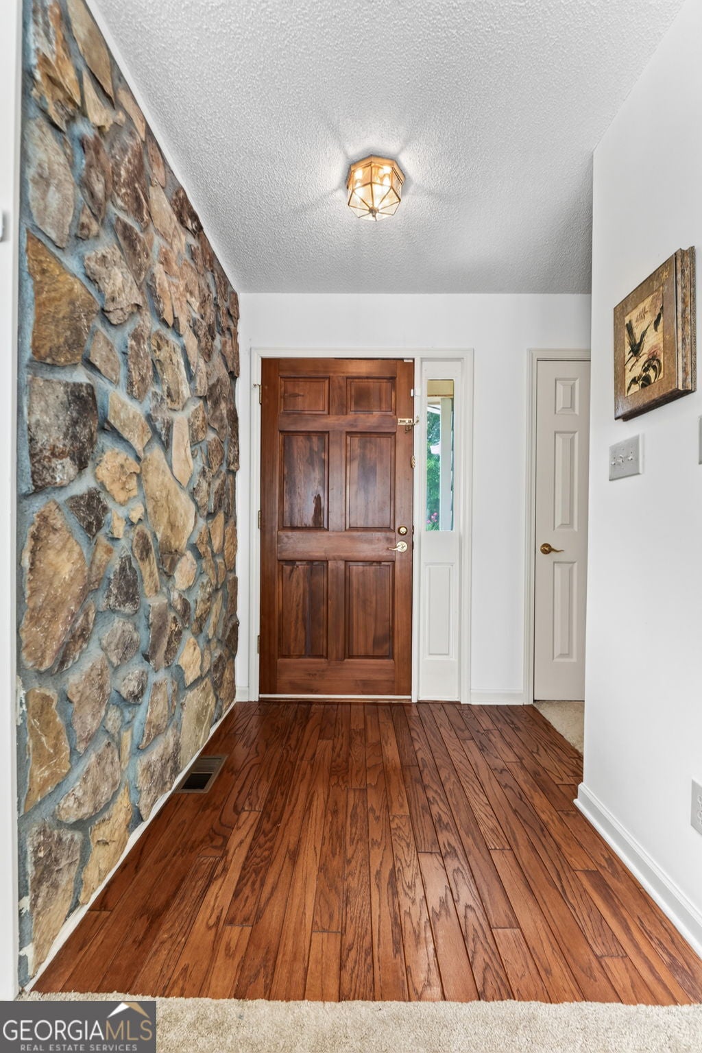 2575 Luella RD
