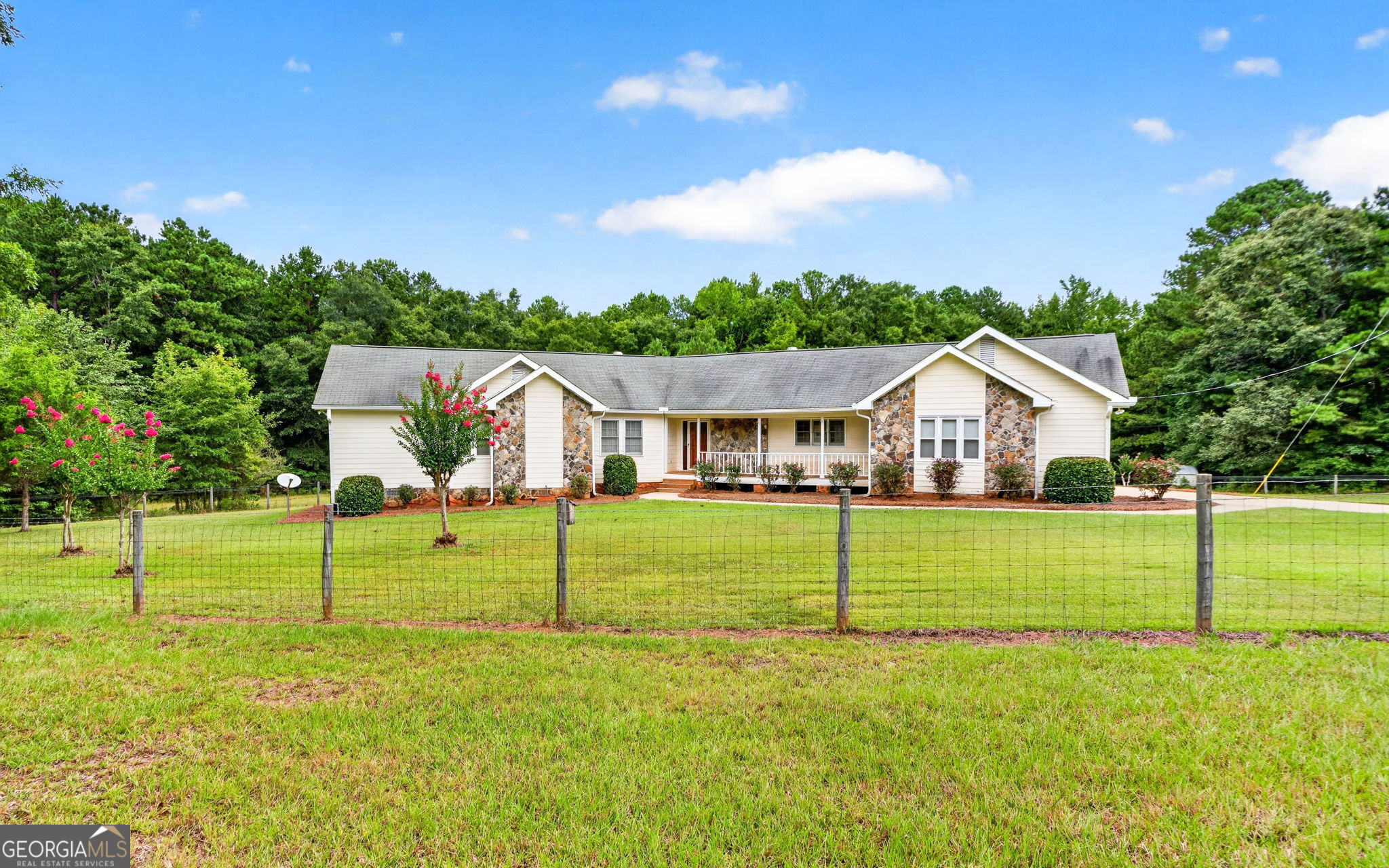2575 Luella RD