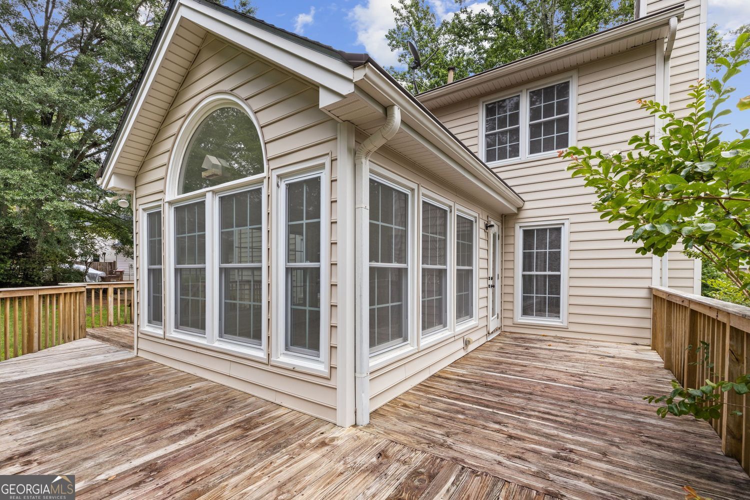 Roswell, Georgia 30075, United States, 4 Bedrooms Bedrooms, ,3 BathroomsBathrooms,Residential,Pending,141500