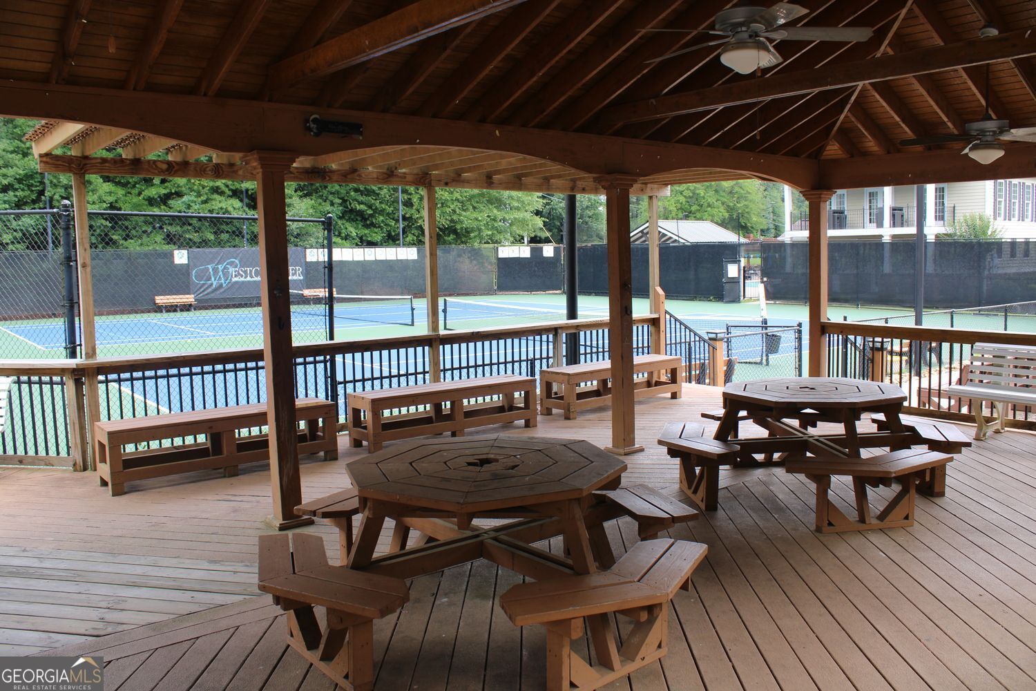 Roswell, Georgia 30075, United States, 4 Bedrooms Bedrooms, ,3 BathroomsBathrooms,Residential,Pending,141500