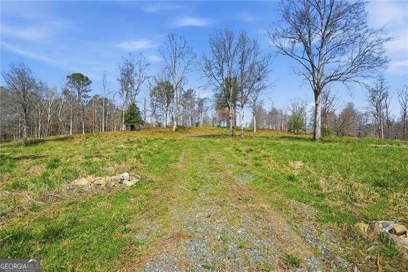 2201 Long RD