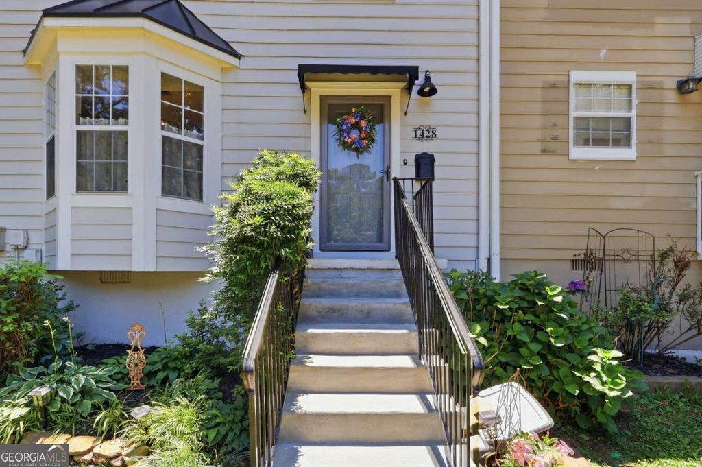 Photo of 1428 Shiloh Way NW, Kennesaw, GA 30144 (MLS # 10780099)