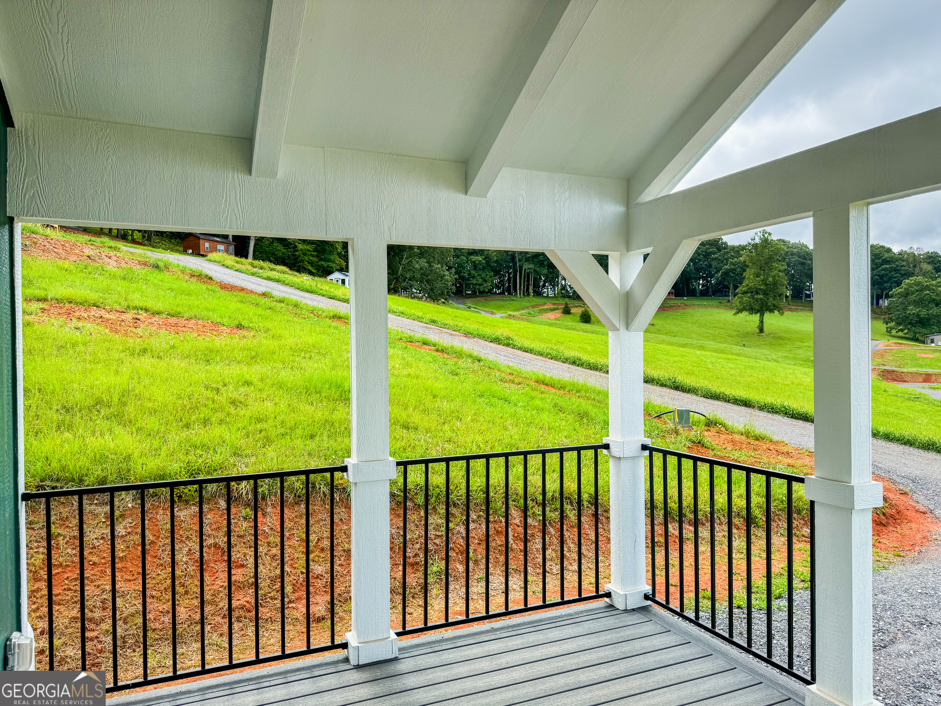 527 Saunders RD LOT 2