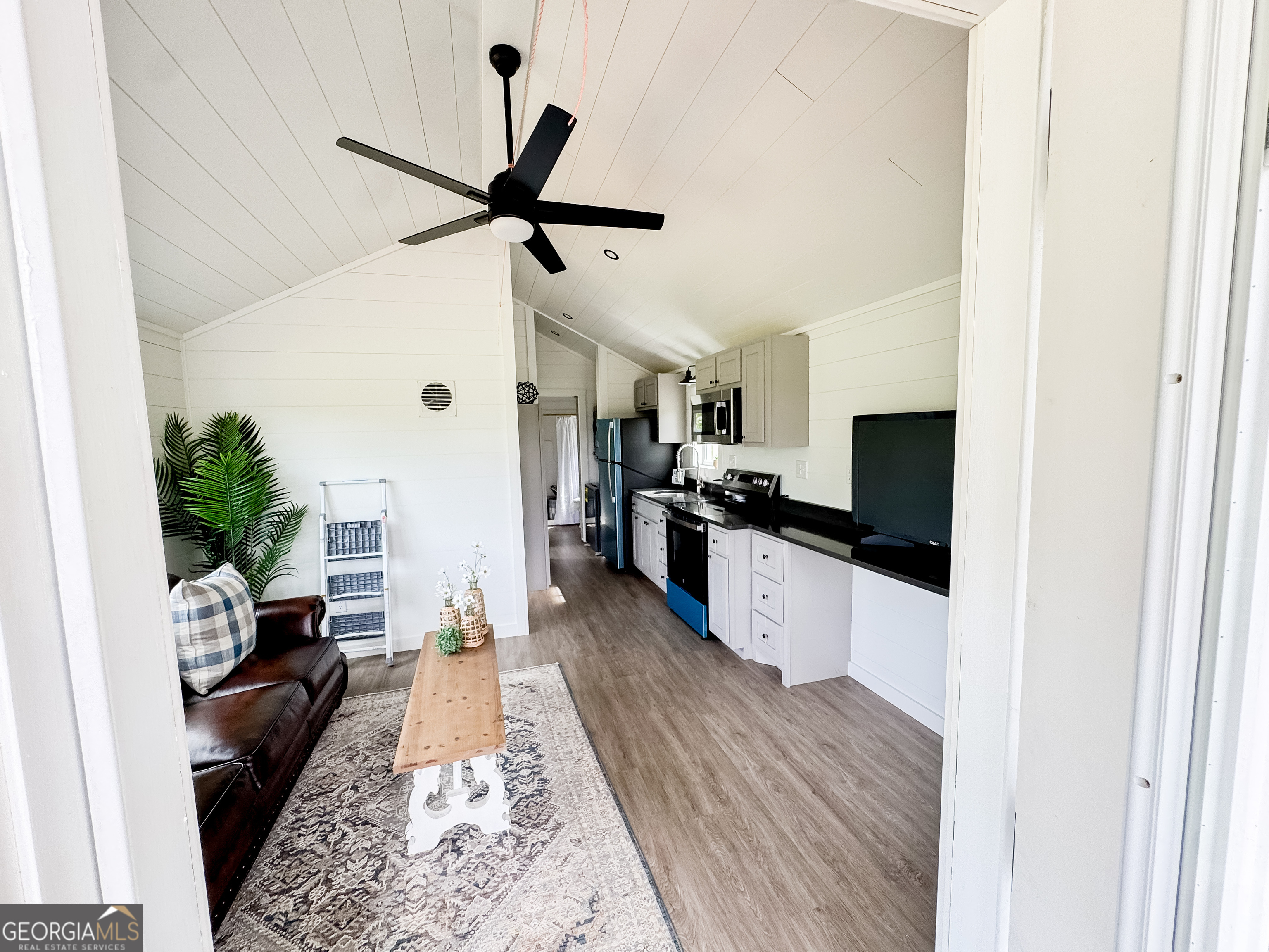 527 Saunders RD LOT 2