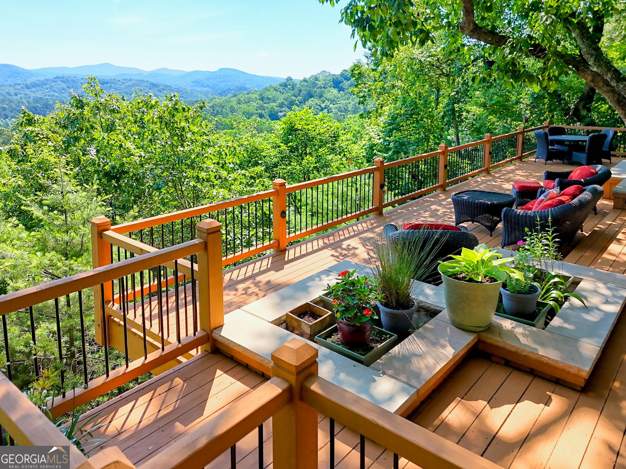 Sautee Nacoochee, Georgia 30571, United States, 3 Bedrooms Bedrooms, ,2 BathroomsBathrooms,Residential,Active,132955