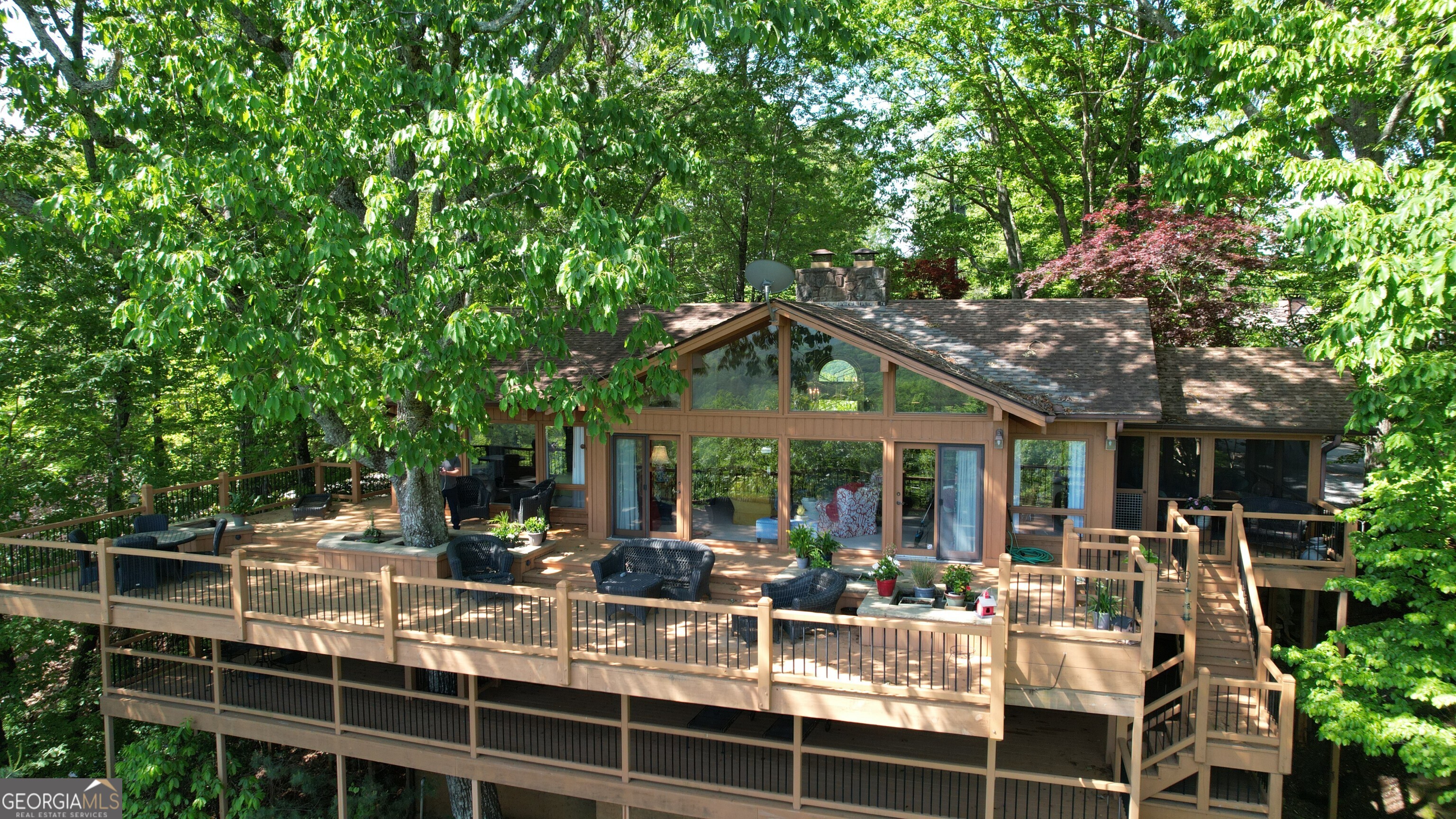 Sautee Nacoochee, Georgia 30571, United States, 3 Bedrooms Bedrooms, ,2 BathroomsBathrooms,Residential,Active,132955