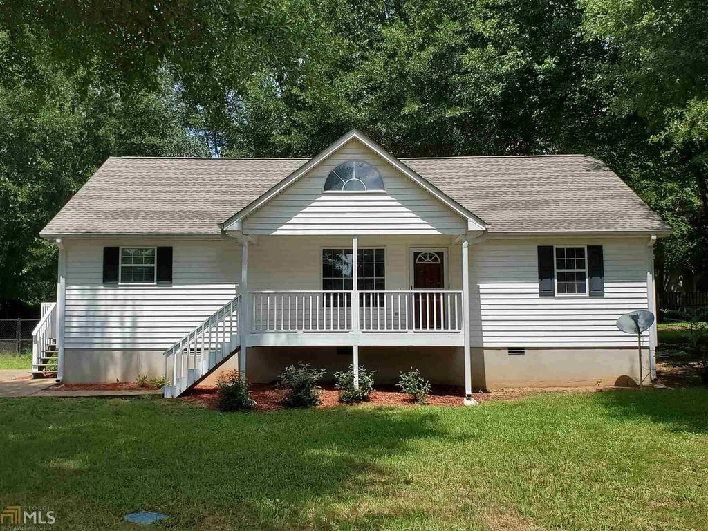 Photo of 124 Westwood Road, Commerce, GA 30529 (MLS # 10725550)